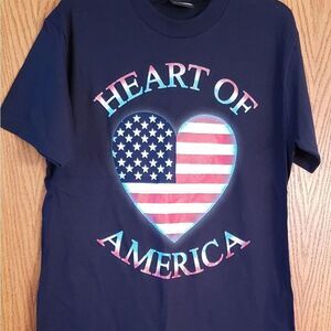 NWOT Ladies Heart of America T-Shirt Sz. XL